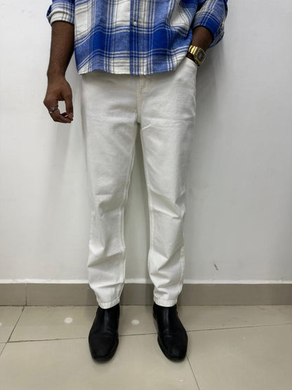 White Mom Fit Jeans